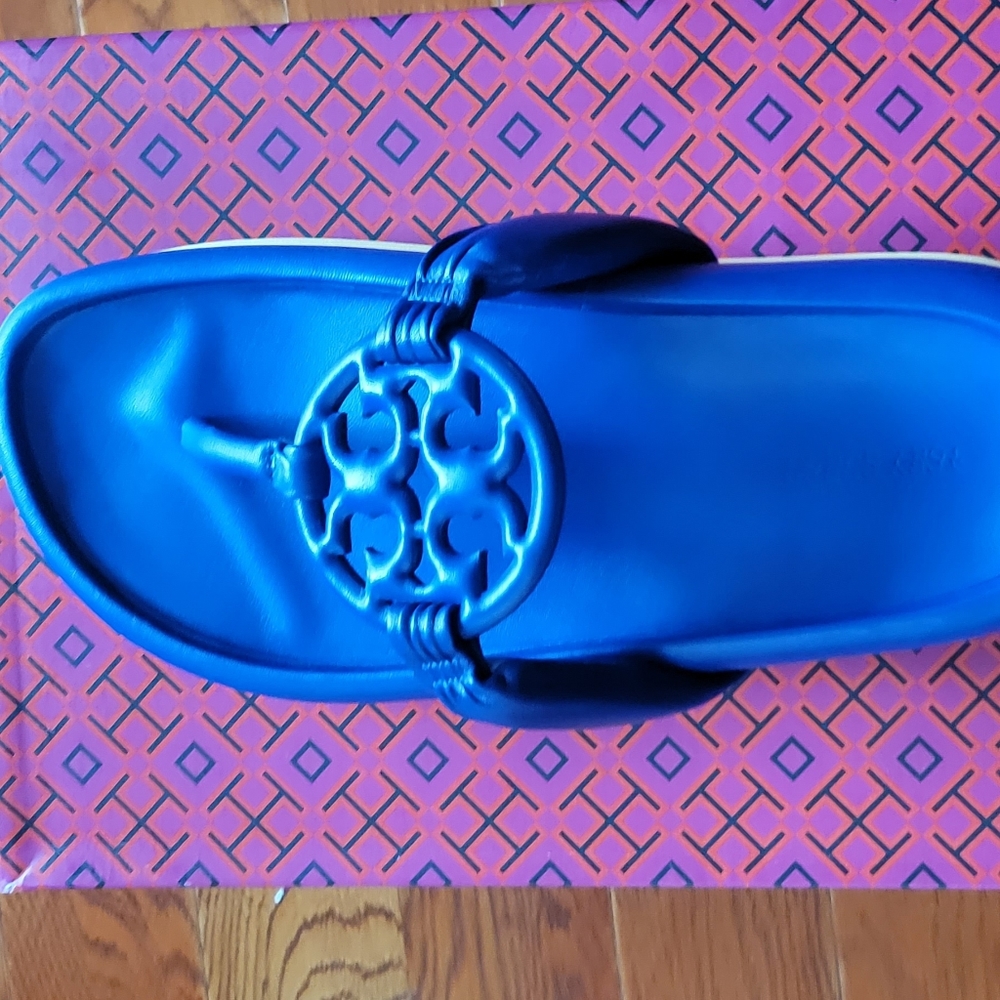 Tory Burch Miller Puff Cloud Sandsls. Blue, yellow and red.